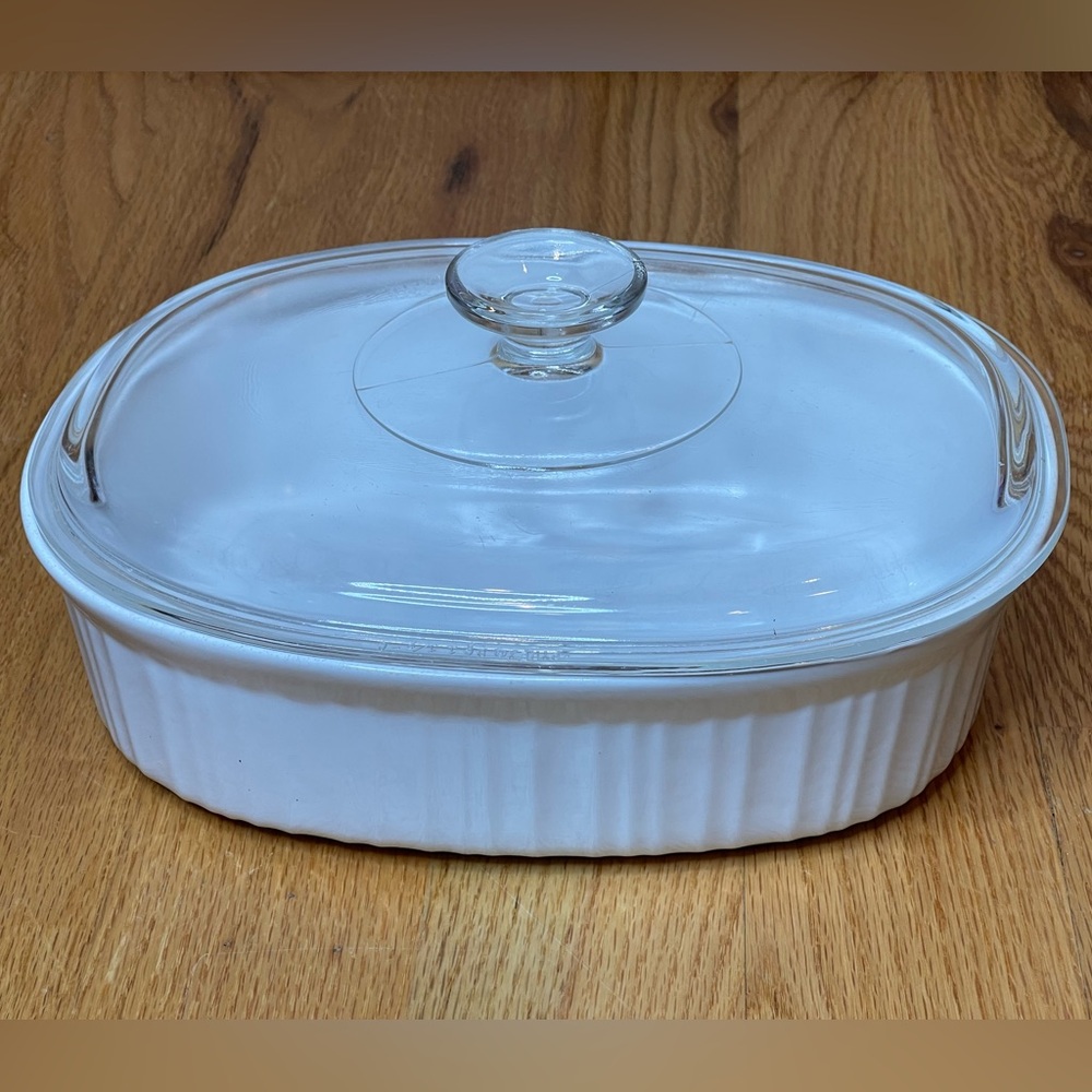Corningware 2 1/2 qt. French White Stoneware